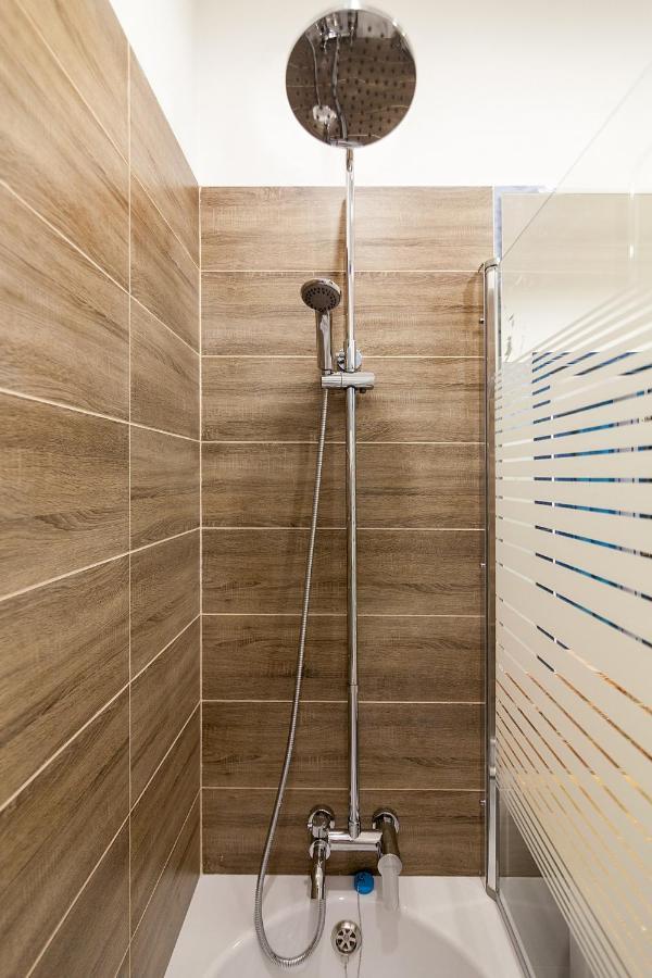 Leogrand Three Bedrooms Vip On Kniazia Romana 12 Львов